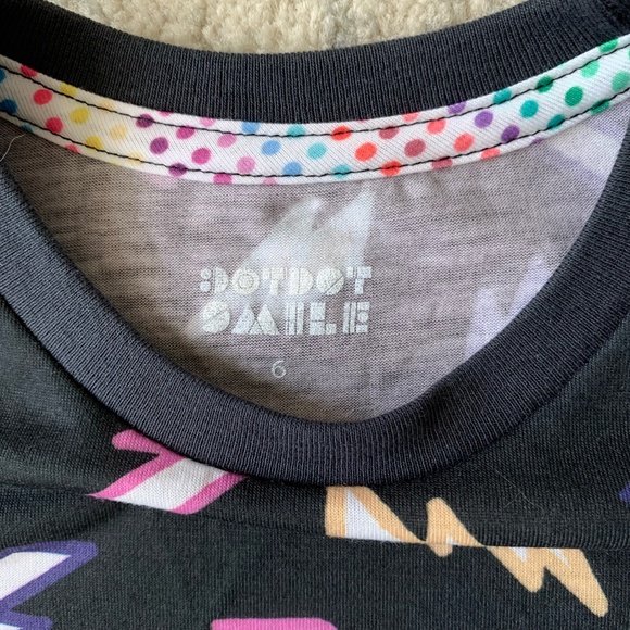 NWT Dot Dot Smile T-Shirt, ⚡️ Colorful Lightning bolts on Black ⚡️ , Size 6 - Picture 2 of 4